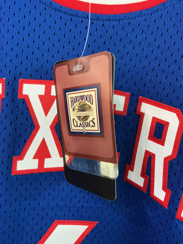 DEADSTOCK JULIUS ERVING PHILADELPHIA 76ERS REEBOK SWINGMAN JERSEY