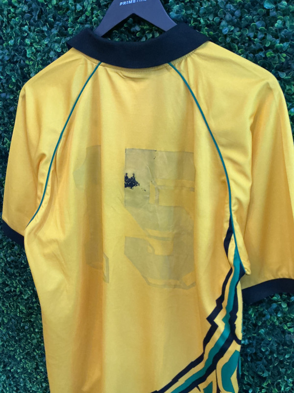 VINTAGE JAMAICA KAPPA SOCCER KIT