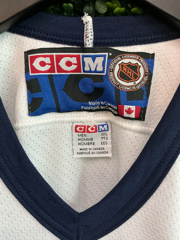 VINTAGE NY ISLANDERS CCM HOME JERSEY