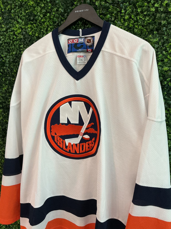 VINTAGE NY ISLANDERS CCM HOME JERSEY