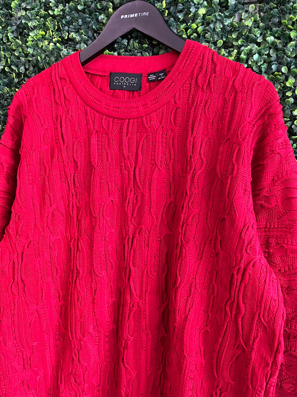 RED COOGI SWEATER/BEANIE SET