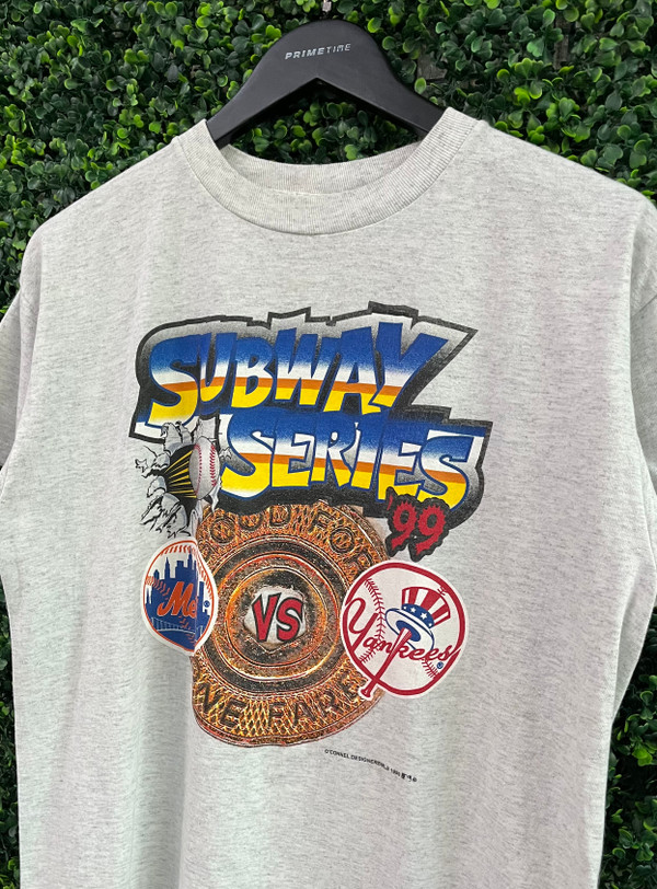 VINTAGE METS/YANKEES SUBWAY SERIES '99 TEE