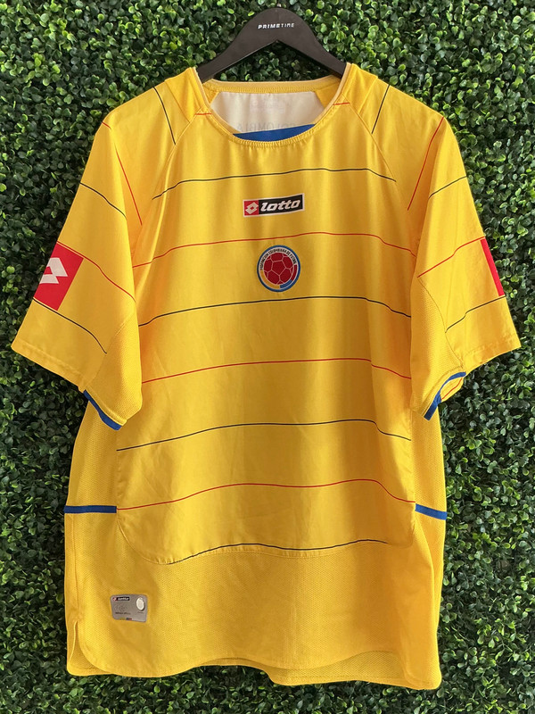 COLOMBIA LOTTO SOCCER KIT