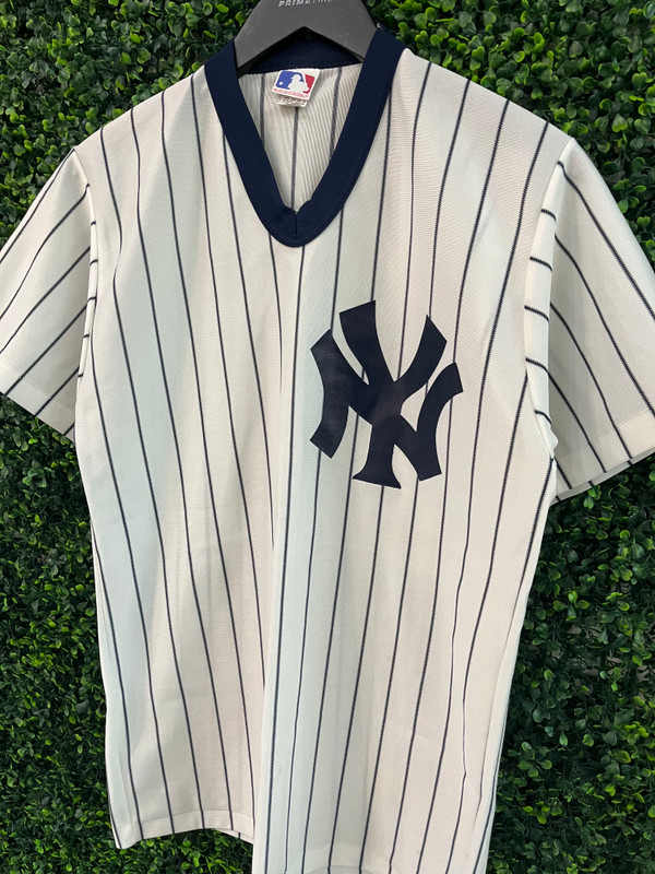 VINTAGE NEW YORK YANKEES PRO-KNIT JERSEY