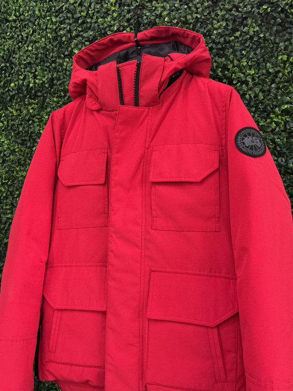CANADA GOOSE RED DOWN JACKET