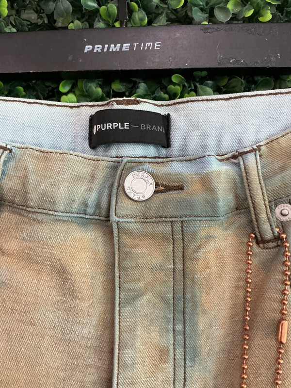 PURPLE BRAND FADED OVERSPRAY JEANS (SZ 38)
