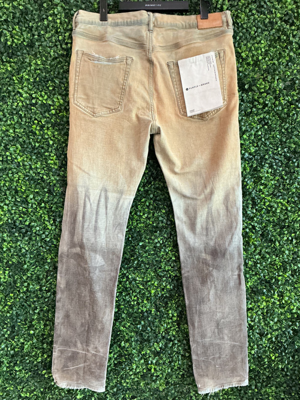 PURPLE BRAND FADED OVERSPRAY JEANS (SZ 38)