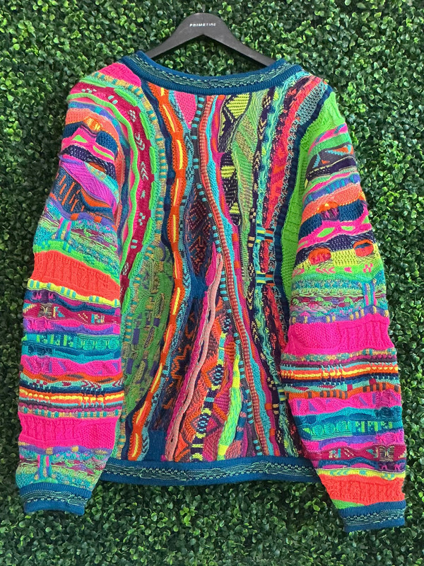 VTG COOGI MULTICOLOR V NECK SWEATER
