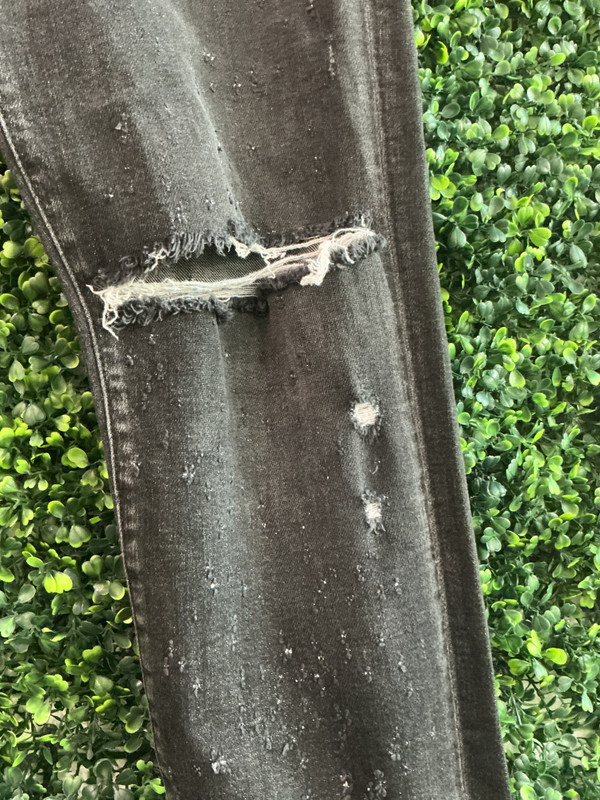 AMIRI BLACK DENIM JEANS (SZ 36)