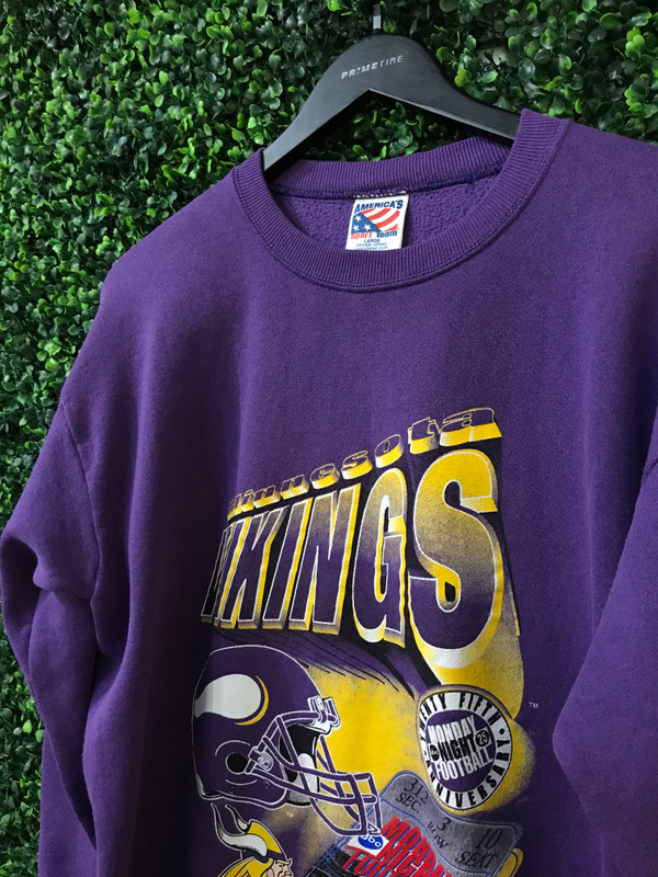 VINTAGE MINNESOTA VIKING MONDAY NIGHT FOOTBALL CREWNECK