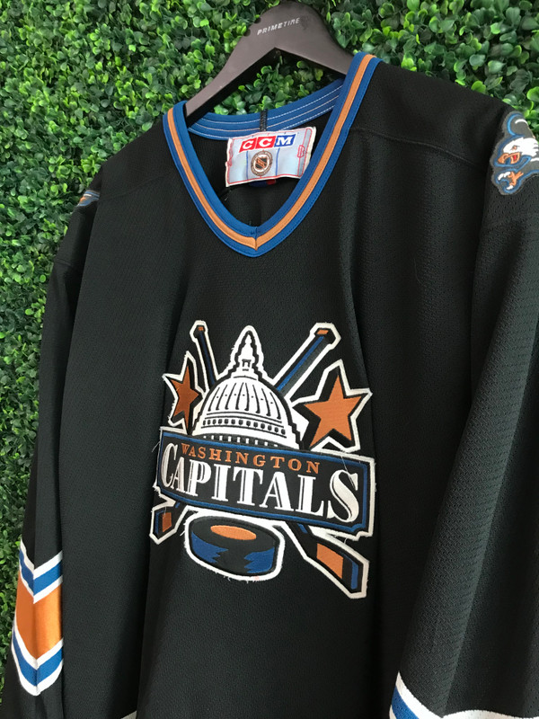 VINTAGE WASHINGTON CAPITALS BLACK CCM JERSEY