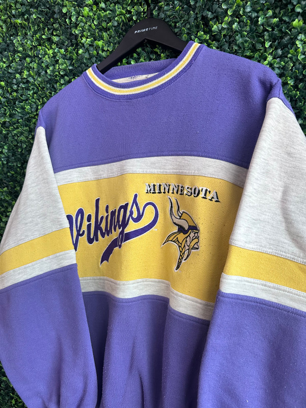 VINTAGE MINNESOTA VIKINGS LOGO 7 CREWNECK