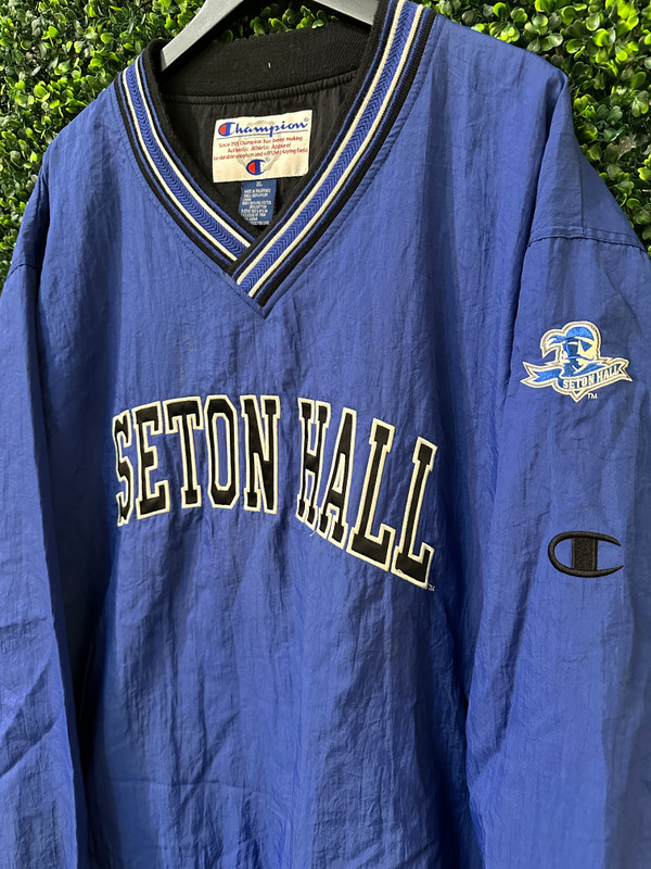 VINTAGE SETON HALL NYLON CHAMPION PULLOVER
