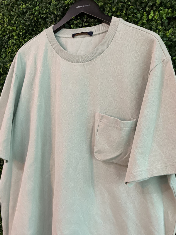 LOUIS VUITTON GREEN 3D POCKET MONOGRAM TEE150