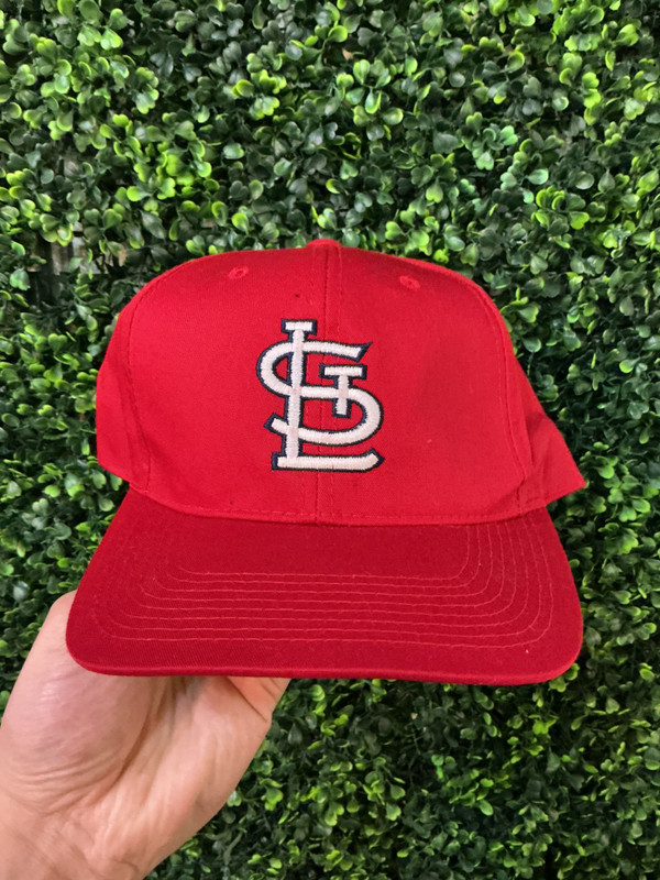 VINTAGE ST LOUIS CARDINALS RED SNAPBACK