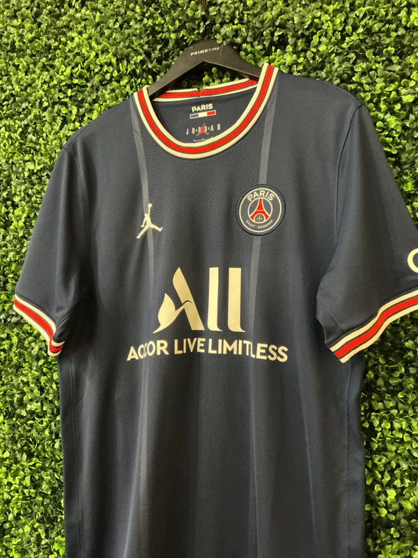 LIONEL MESSI PSG x AIR JORDAN 21/22 3RD KIT