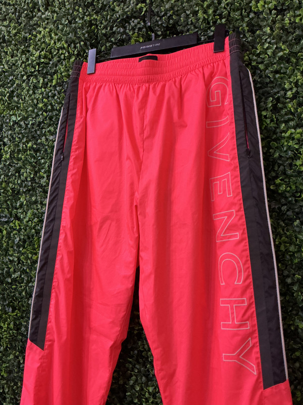 BRAND NEW GIVENCHY POLYESTER JOGGERS (SZ M)