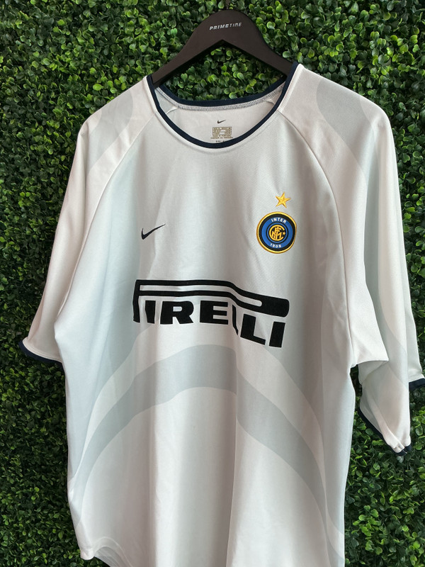 VINTAGE INTER MILAN 01-02 HOME KIT