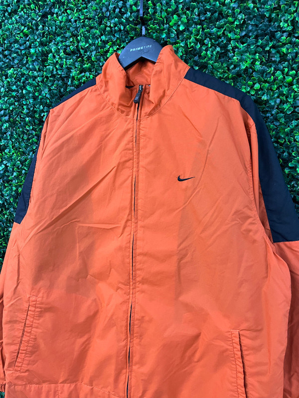 VINTAGE Y2K NIKE ORANGE WINDBREAKER