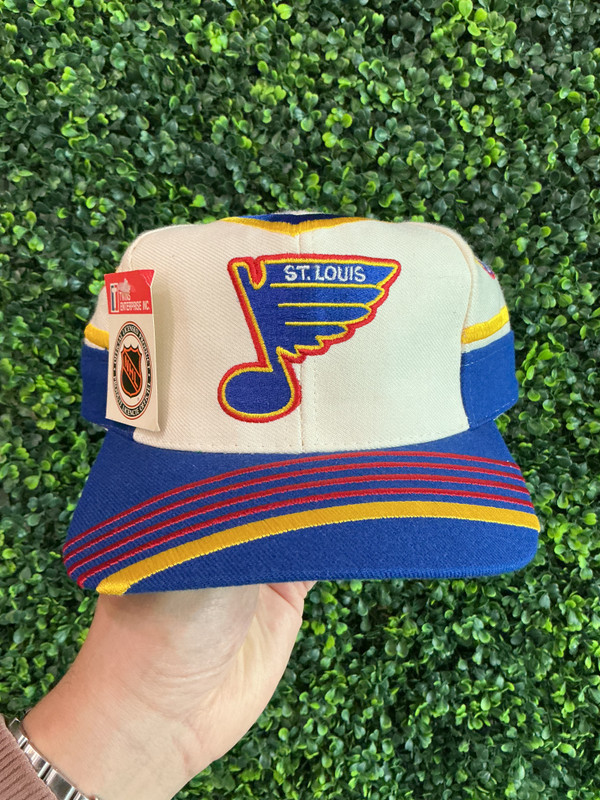 DEADSTOCK VINTAGE ST LOUIS BLUES TWINS ENTERPRISES SNAPBACK