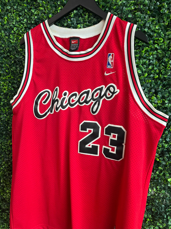 MICHAEL JORDAN CHICAGO BULLS ROOKIE YEAR NIKE SWINGMAN JERSEY