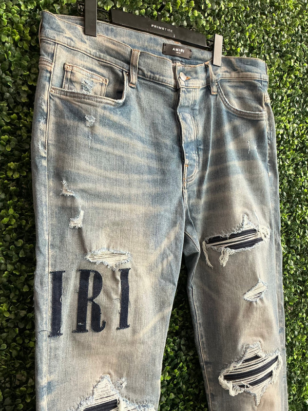 AMIRI CORE LOGO JEANS (SZ 38)