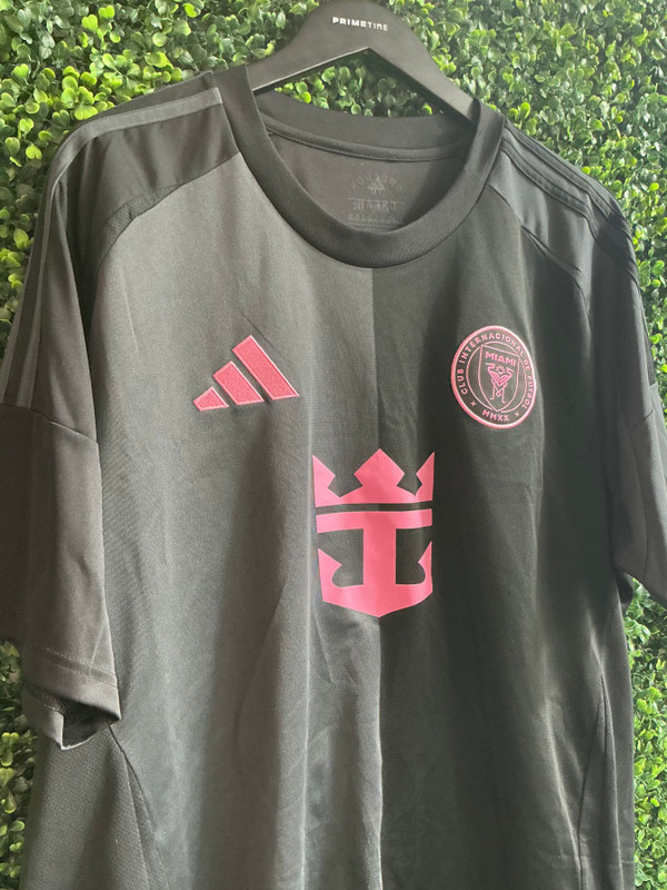 LUIS SUAREZ INTER MIAMI 25/26 ADIDAS KIT
