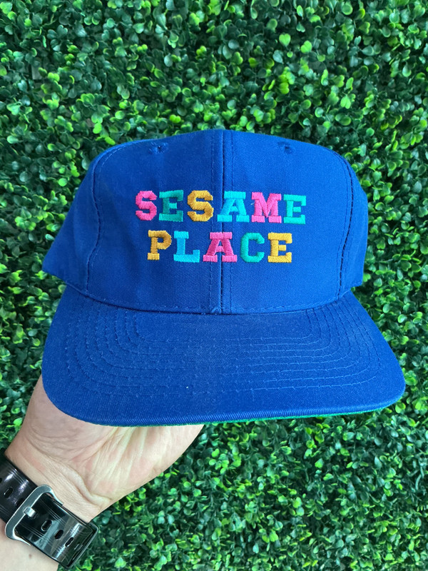 VINTAGE SESAME PLACE SNAPBACK
