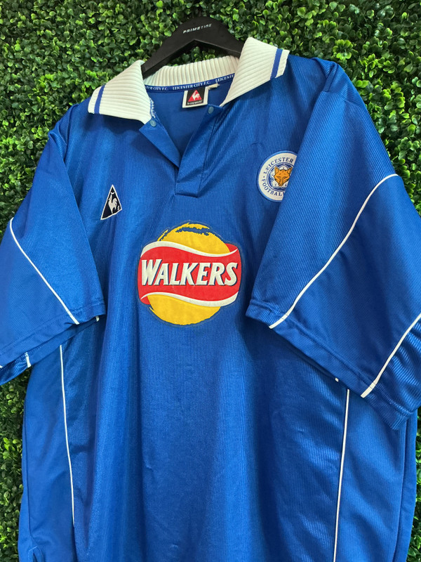 VINTAGE LEICESTER CITY 2000/01 LE COQ SPORTIF KIT