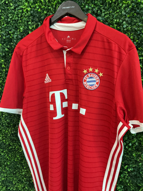 BAYERN MUNICH 2016/17 KIT