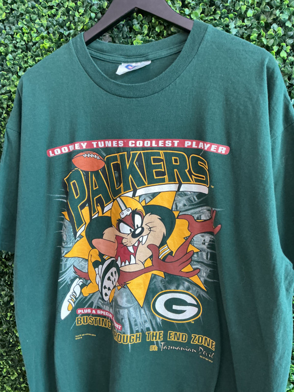 VINTAGE GREEN BAY PACKERS LOONEY TUNES TEE