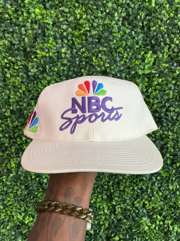 VINTAGE NBC SPORTS WHITE SNAPBACK