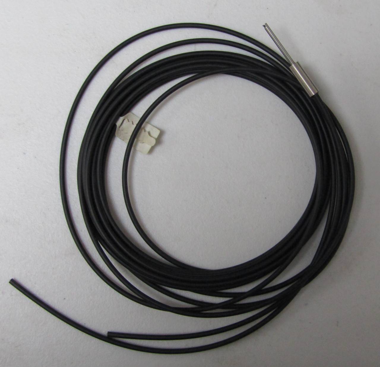 SUNX FD-SFM2SV2 DIFFUSE FIBER OPTIC SENSOR WITH 2 METER CABLE - NEW NO BOX