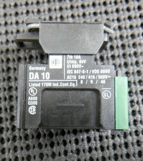 TELEMECANIQUE DA10 240/500V 10A CONTACT BLOCK 026463 - LOT OF 3 / NEW IN BOX