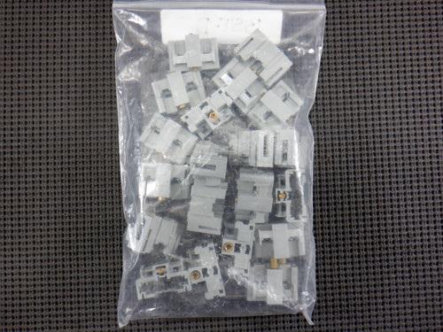 Idec BST-D Dummy Contact Block - 20 Pieces