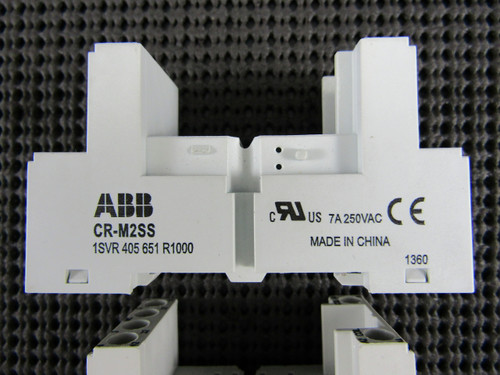 ABB 1SVR405651R1000 CR-M2SS Interface Relay Module SPDT 24VAC - 2 Pieces - New No Box