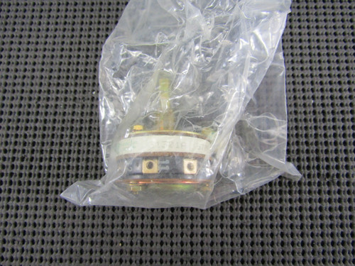 ELECTRO SWITCH 31301A ROTARY SWITCH 10A 125V W/O KNOB SERIES 31 - FACTORY SEALED