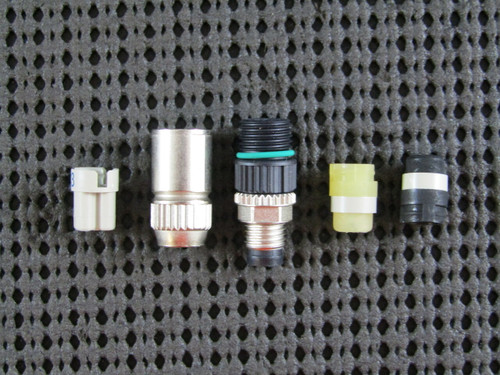 Turck HAS5131-0, BS5136-0 32V 4A 22-26AWG Male Connector Set