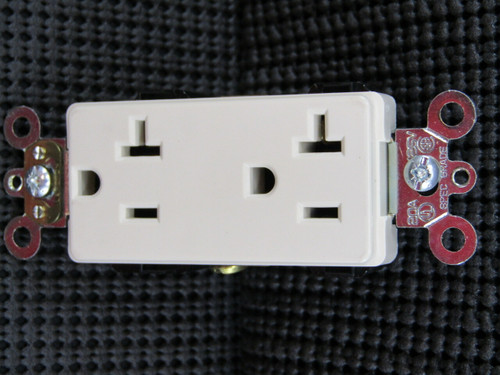 LEVITON 16362-T DECORA PLUS 20A 125V 2P 3W DUPLEX RECEPTACLE - LOT OF 10