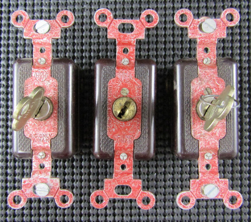ARROW HART 1893-1 20A 120/277V KEY-OPERATED AC SWITCH - LOT OF 3 / USED NO BOX