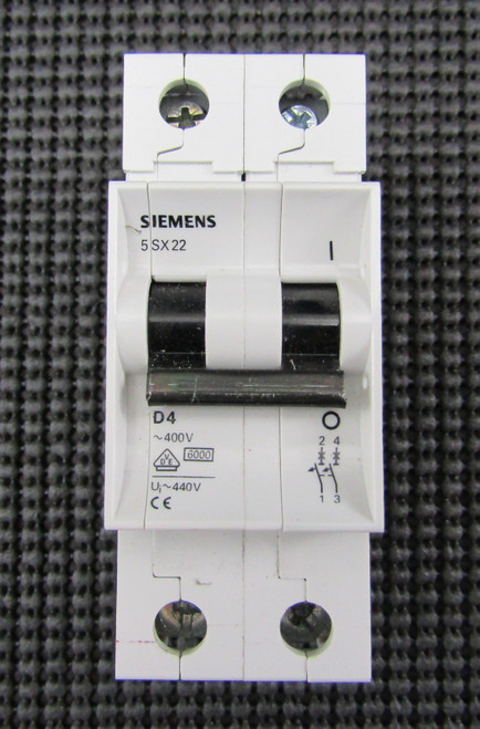SIEMENS 5SX22 D4 480V 4A 2PD TRIP CURVE MINI CIRCUIT BREAKER - NEW NO BOX