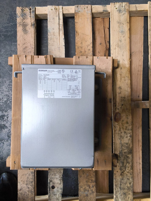 Dongan ES-11230 359 2Kva 220/380/400/410-120/240 Nema 12 50/60Hz