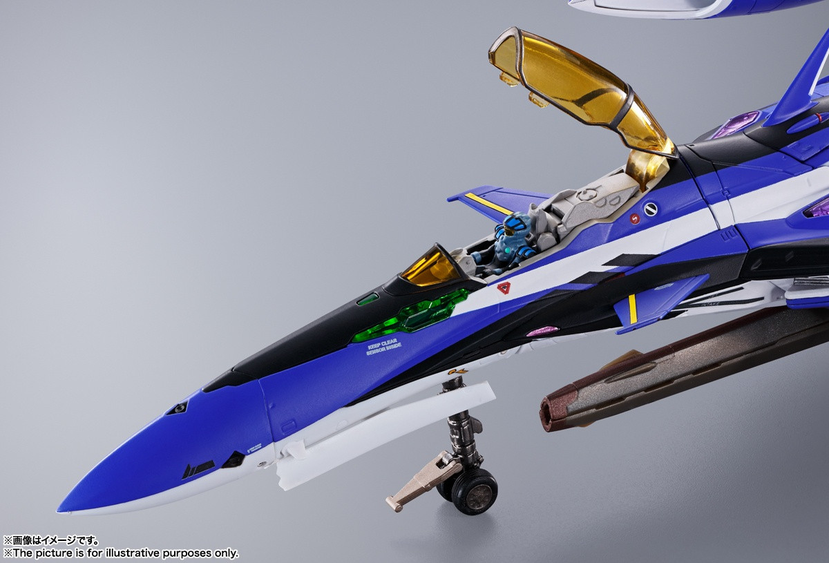 Macross Delta Absolute LIVE!!!!!!: DX Chogokin - VF-29 Durandal
