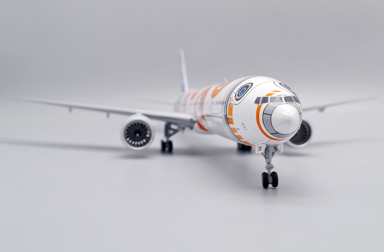 JC Wings ANA Star Wars BB-8 Boeing 777-300ER JA789A EW277W007 