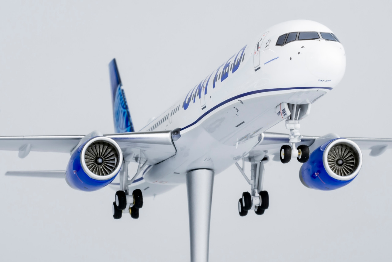 NG Models United Airlines 757-200/w N58101 (Blue Evolution livery; with  updated winglets) 1/200 42007