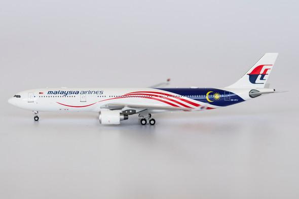 NG Models Malaysia Airlines Airbus A330-300 9M-MTJ Malaysia Negaraku c/s 1/400 NG62015