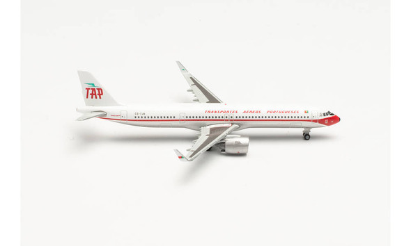 NG Models TAP Air Portugal Cargo Airbus A330-200 CS-TOP 1/400