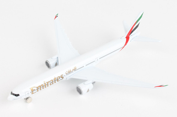 Daron Emirates Boeing 777-9X Airplane Model Toy PP-RT9905