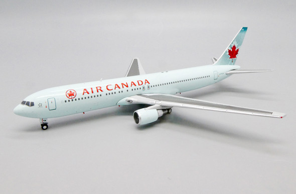 JC Wings Air Canada 'Fly the Flag' Boeing 787-9 C-FVLQ 1/200 