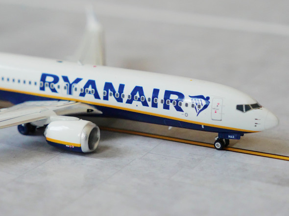 Ryanair Boeing 737 MAX 8-200 EI-HAX 1/400